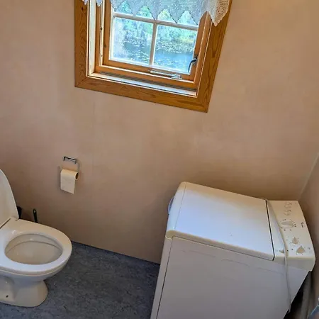 4 Person In Hardbakke-by Traum *